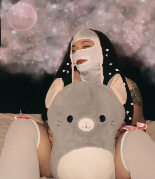 Come cuddle with me and Mimi🩷✨