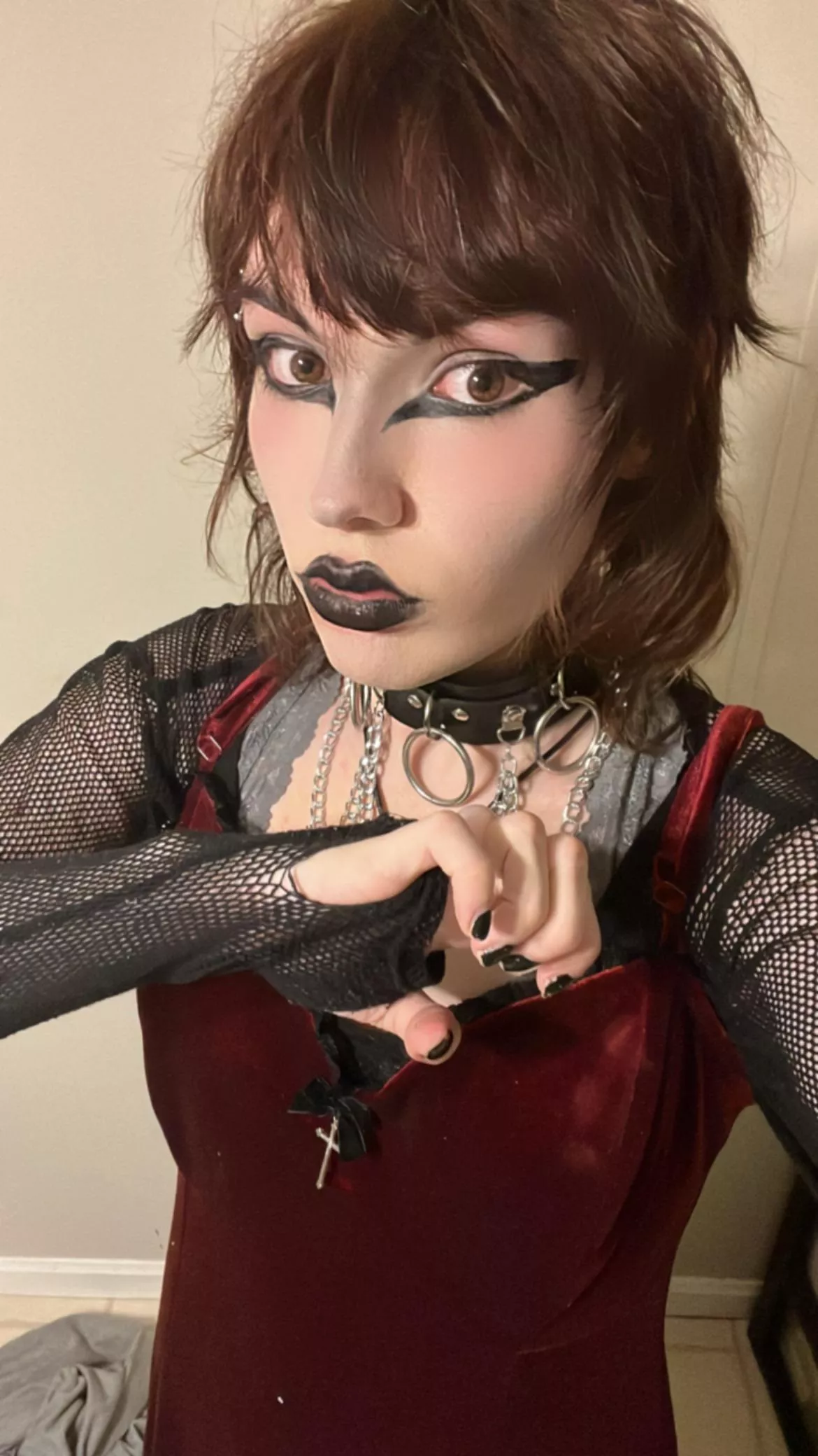 happy saturday 🧛‍♀️