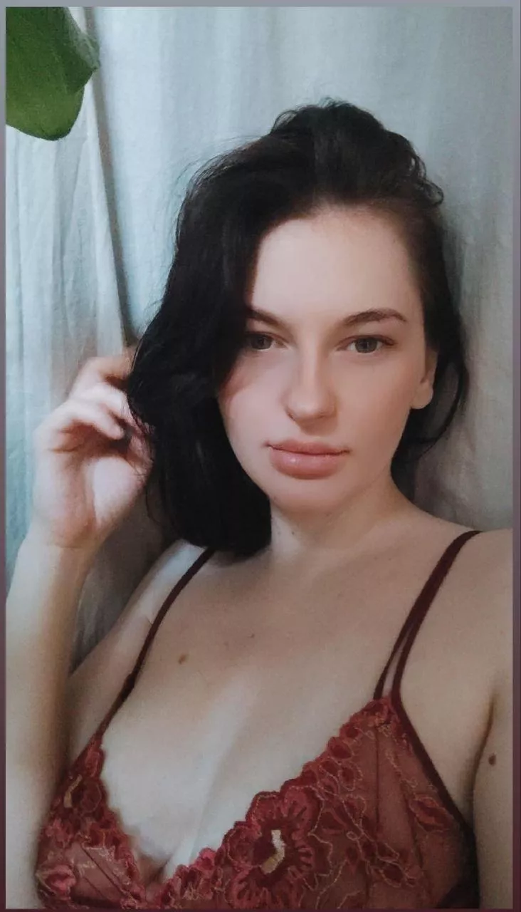 Hello bby! im glad y here