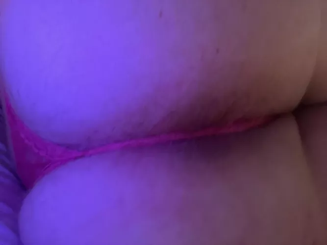 Hey 18 chubby slave looking for a dom couple that wants access to my account pm is open