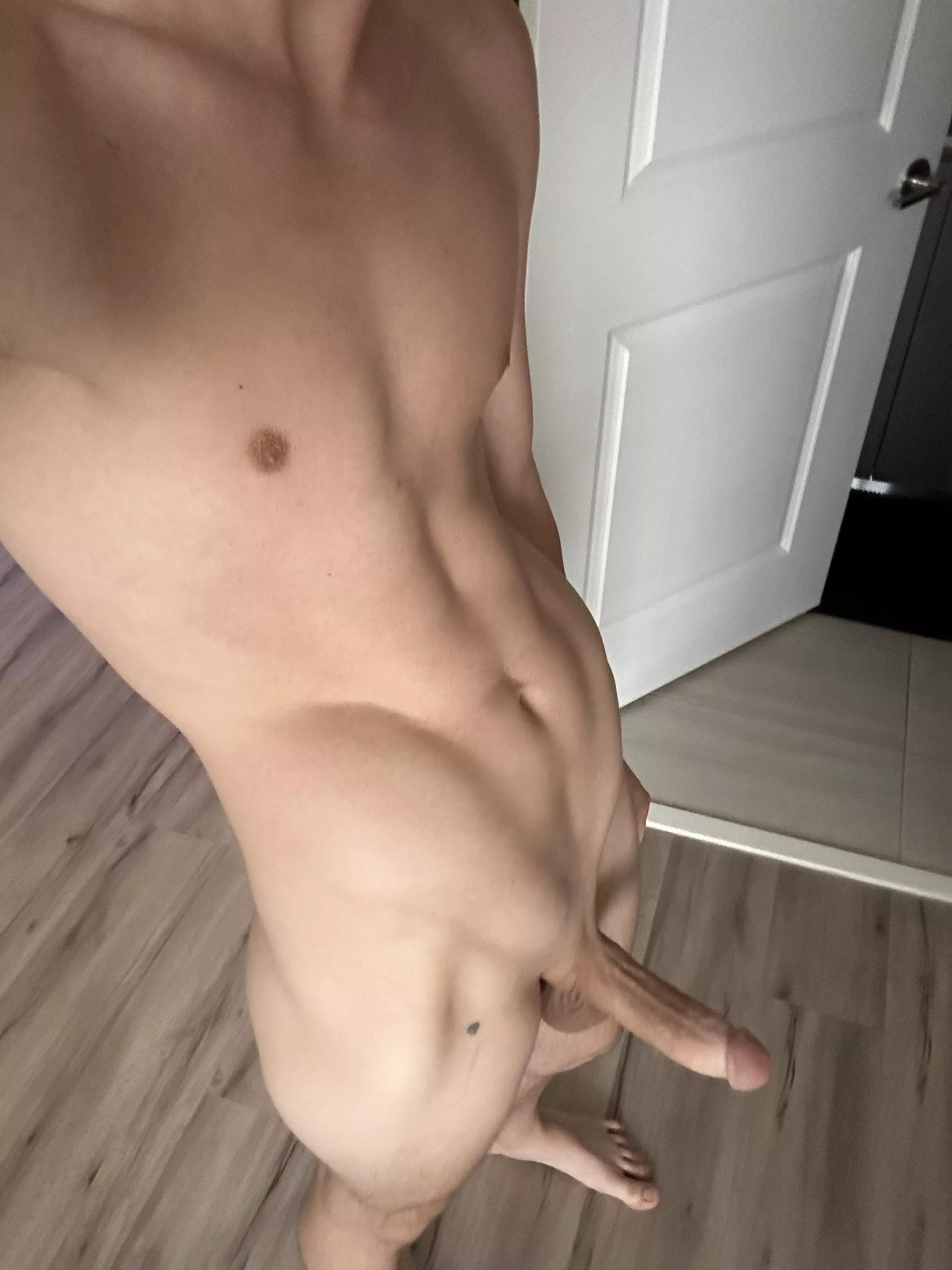 Hey :) I’m your new roommate