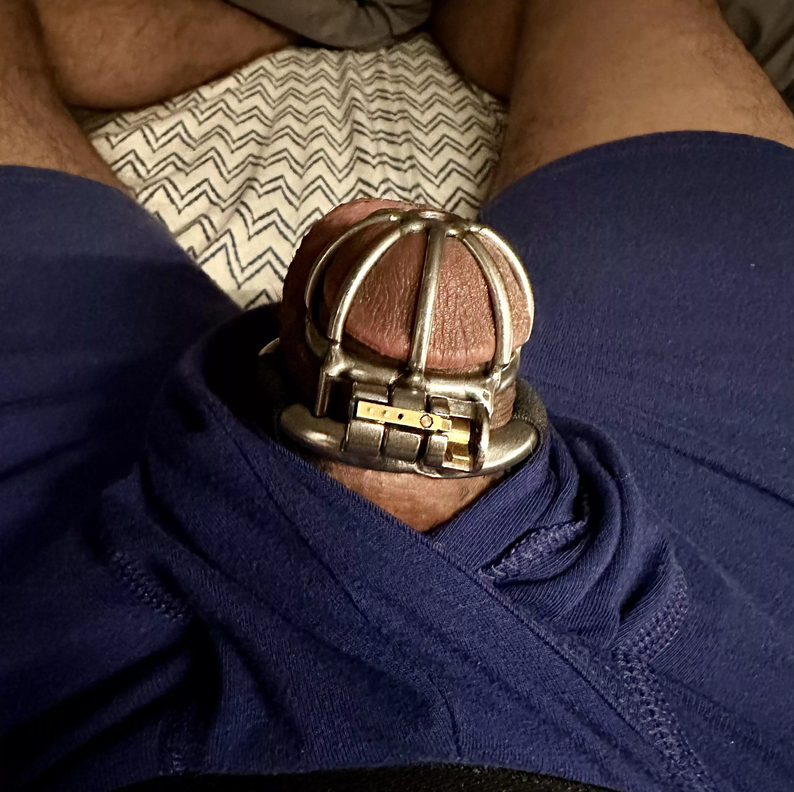 How do you pee thru this?