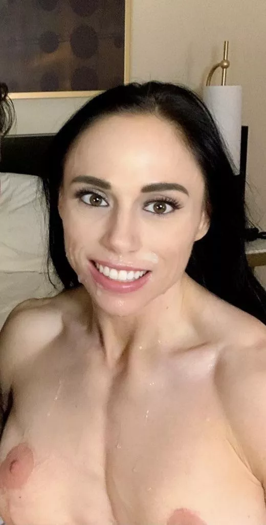 How my Saturday night is going 💦🍆😈