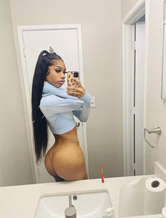 I love my mirror pictures ❤️ don’t you?