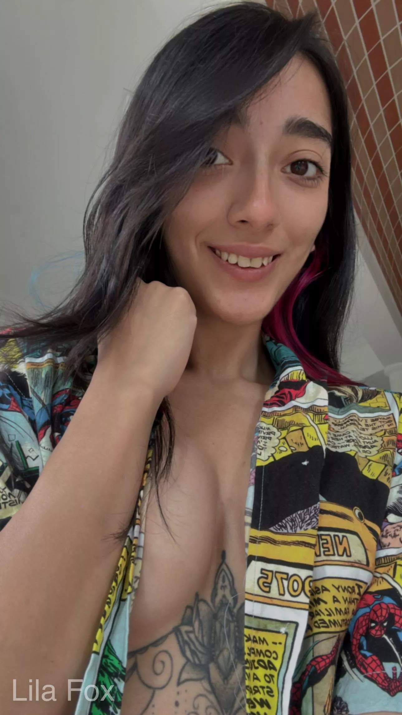 I want so much that you take off my shirt and fuck me, I don't know what you expect