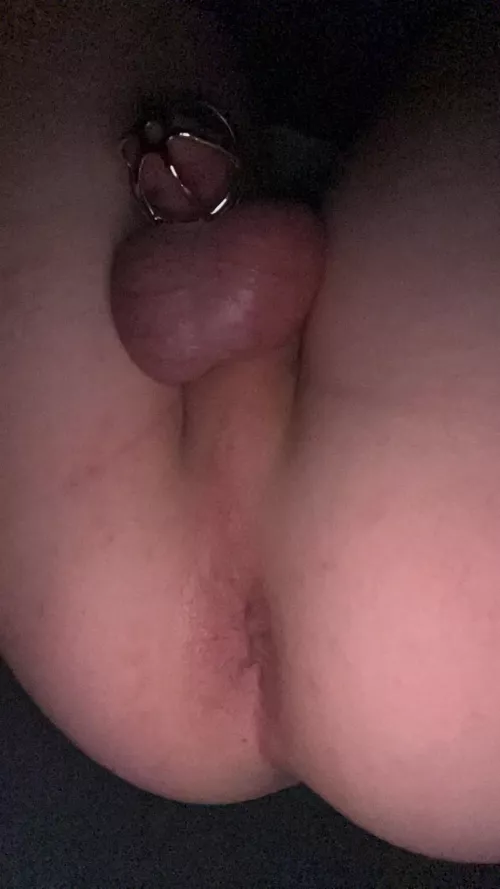 Keep it locked while we have sex ? (21)
