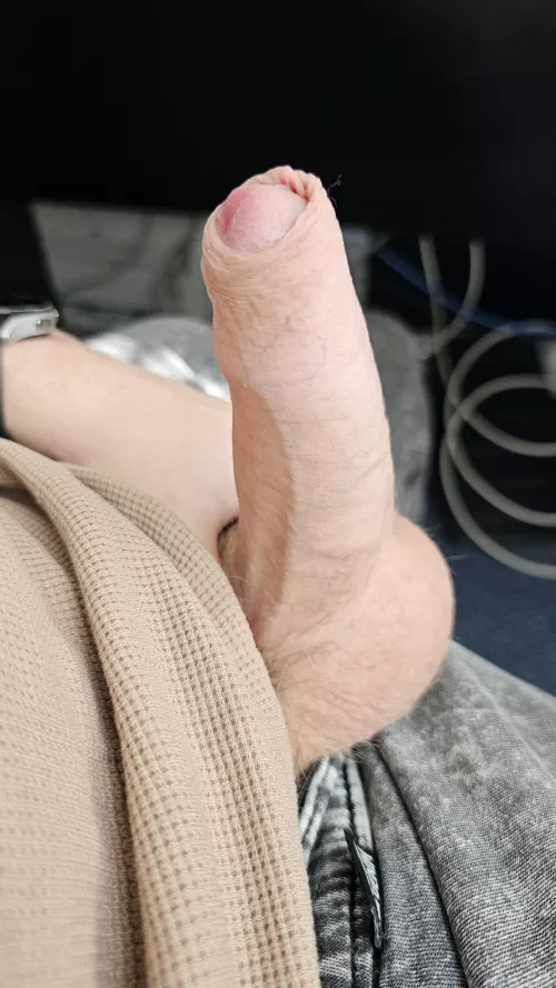 Little horny during work 😚