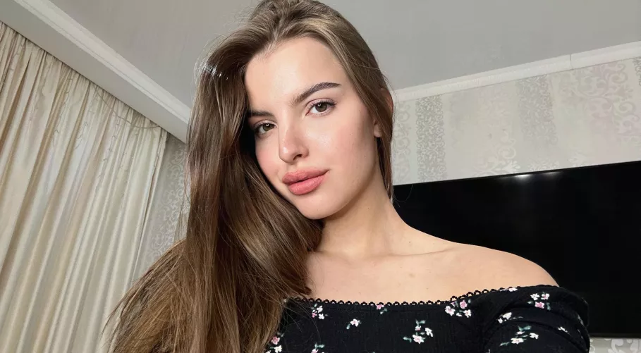 Looking for a real daddy that I can spoil! Bonus points if you’re submissive!