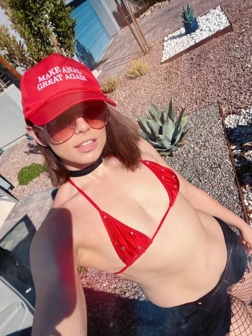 Love your hat… oh wait