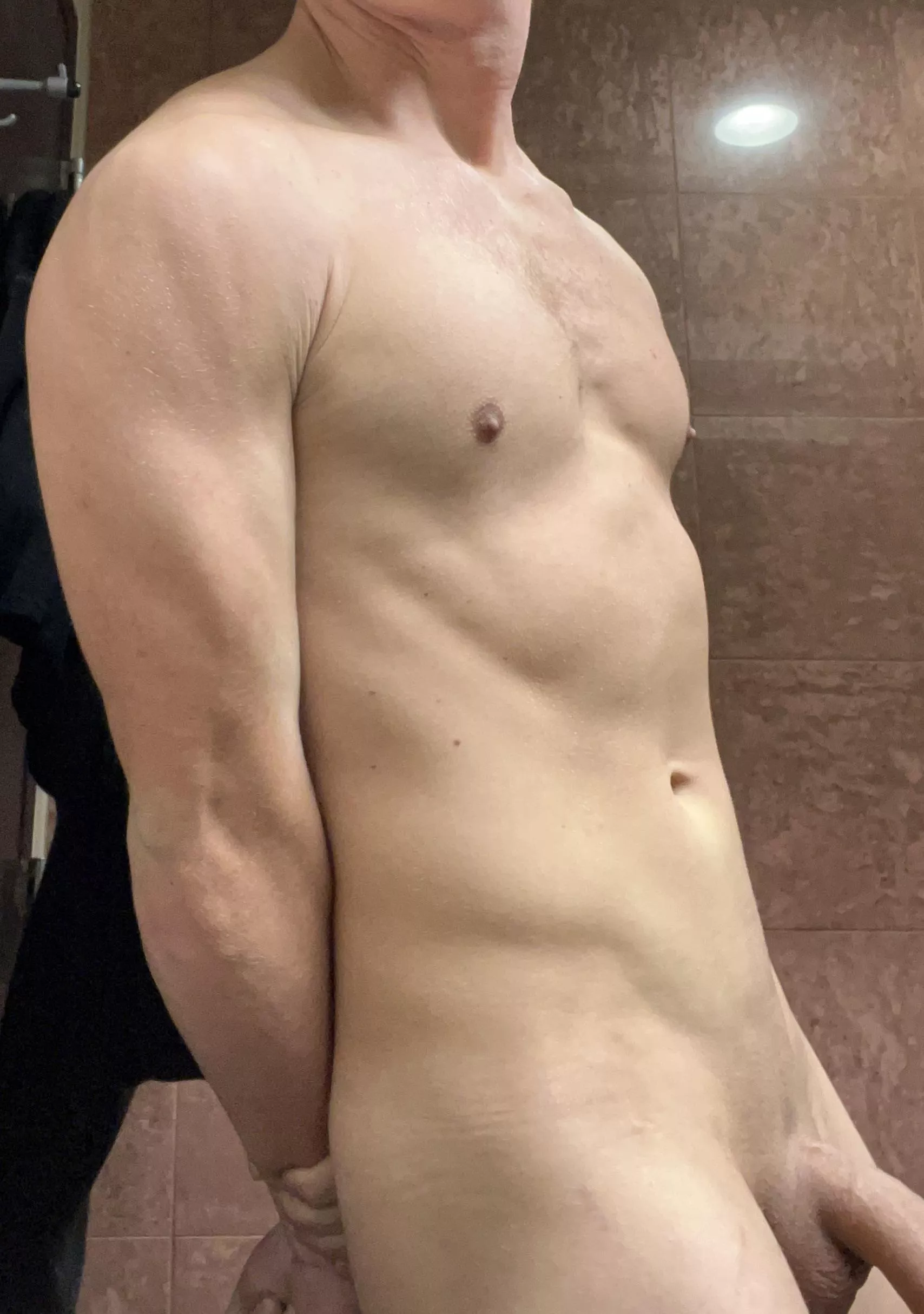 (M) Quick lockerroom pic before someone walked in