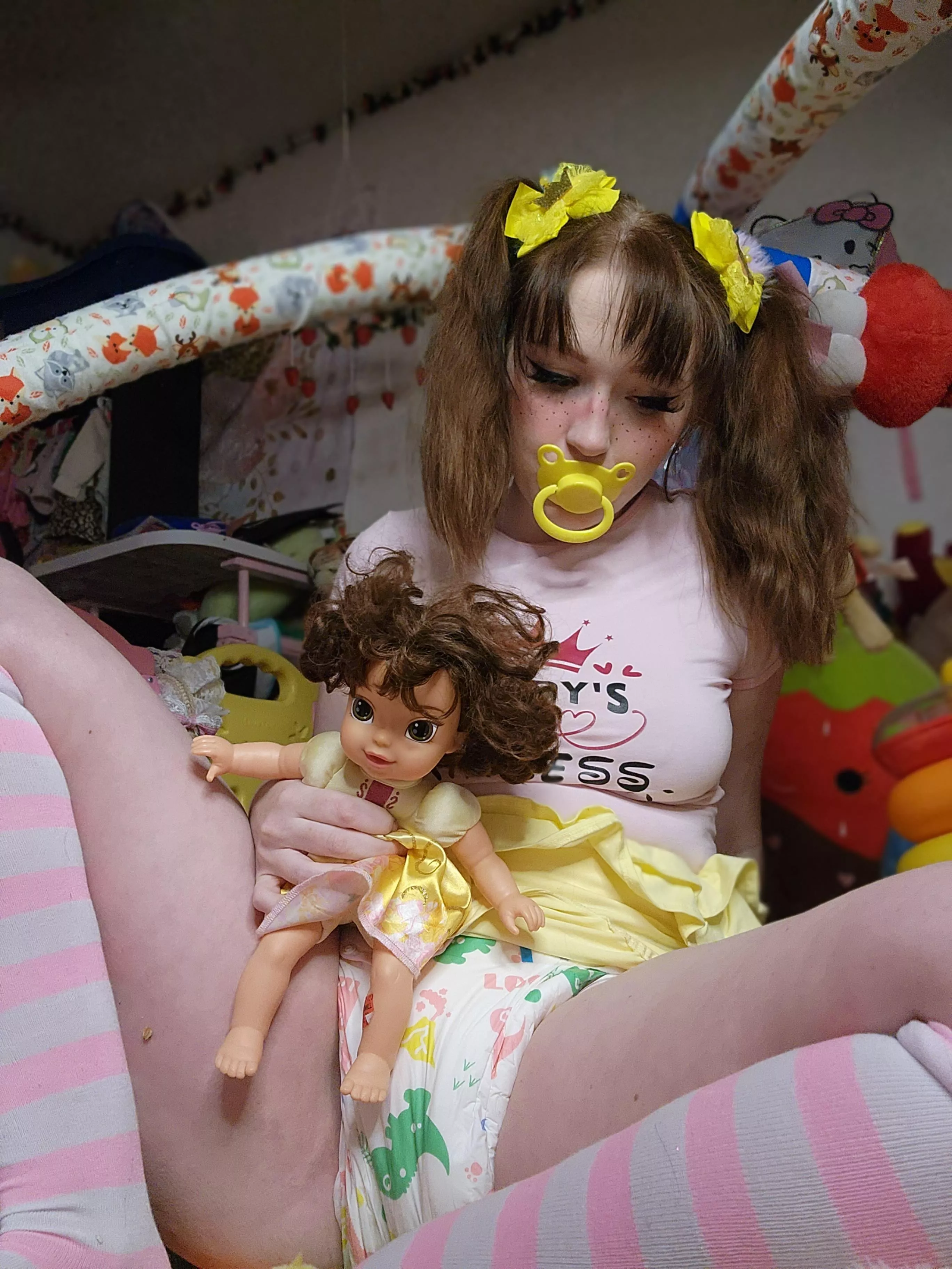 Me and Dolly are ready to play now😁🥰 Me and Dolly are ready to play now😁🥰