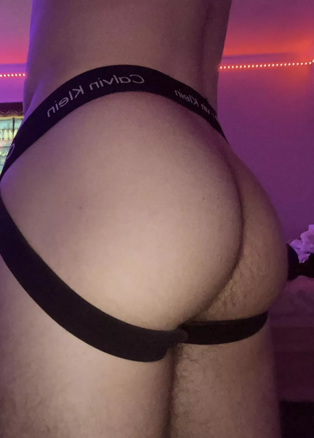 Nyc 25. Circumcised only. Let’s compare dicks and get kinky on snap. Twinks and cute dudes under 30 pls. Add me Alexscott333