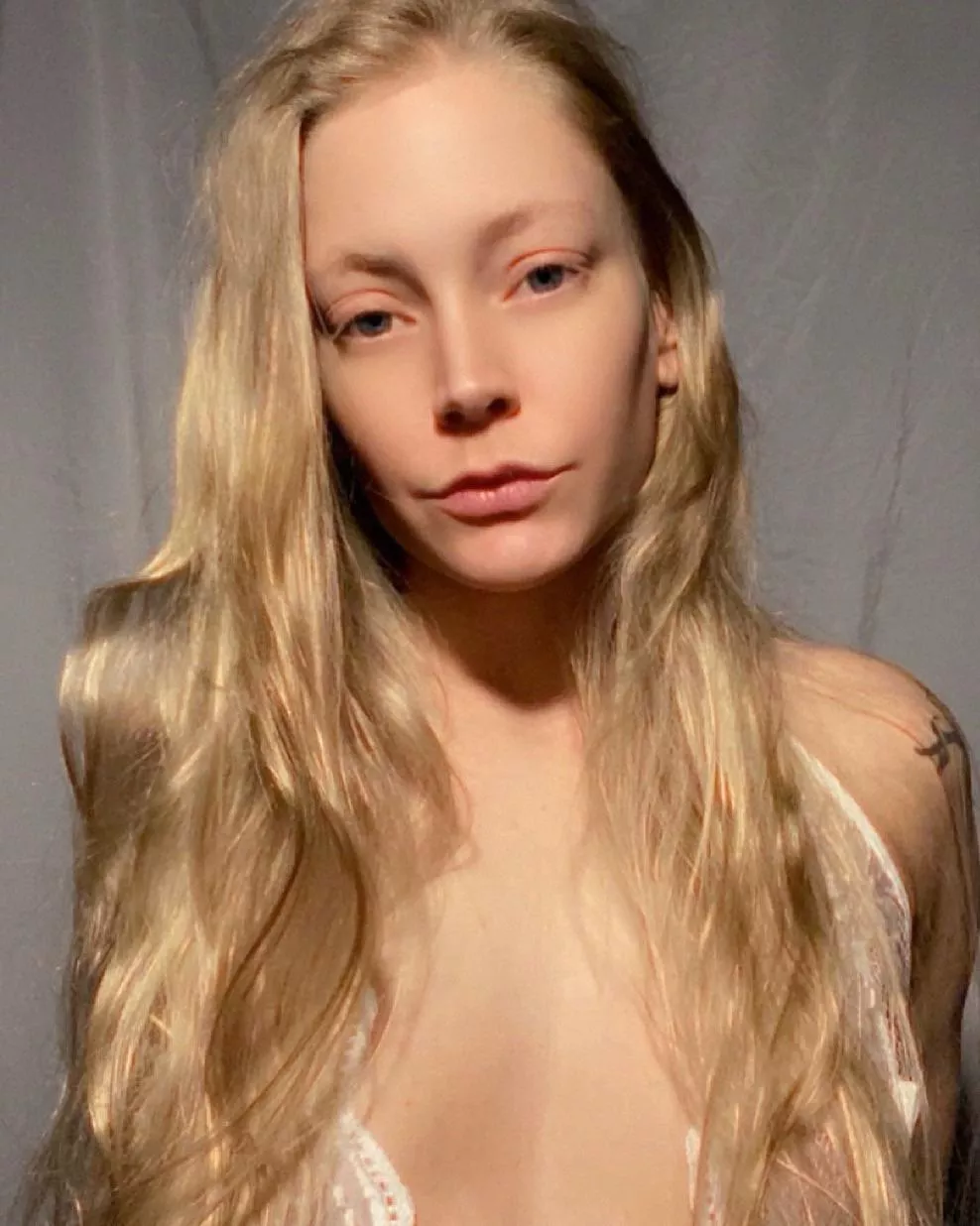 @Rozez119 and slutty