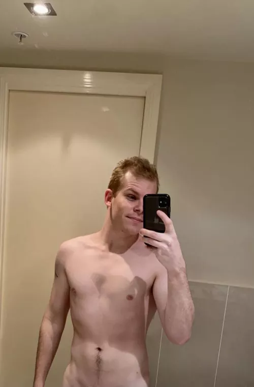 Showered and ready for a night with my switch!😇