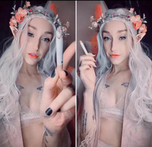 Smoking Elf Princess ✨