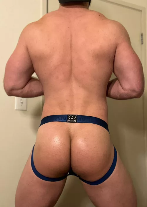 Something about being in a jock makes me so fucking horny