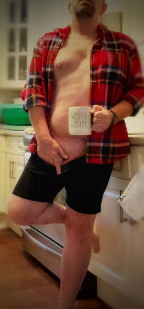 Sunday's are for coffee, flannel and wandering hands 😉😈