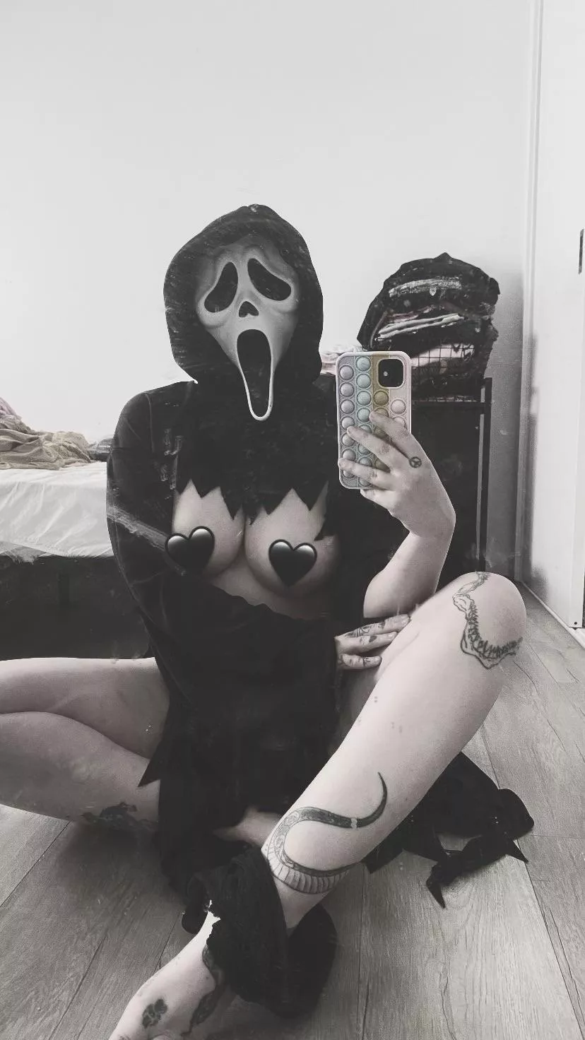 What’s your favourite scary movie?