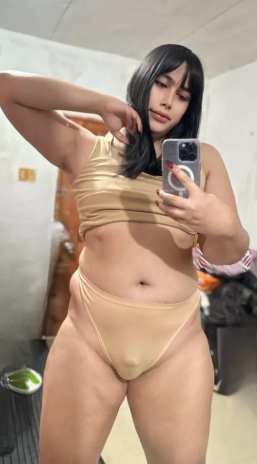 Would you kiss my bulge? 🥰