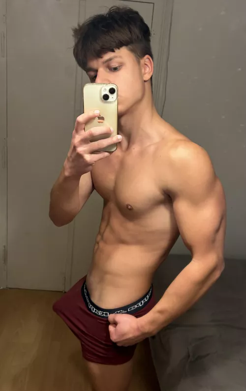 19m,woke up like this