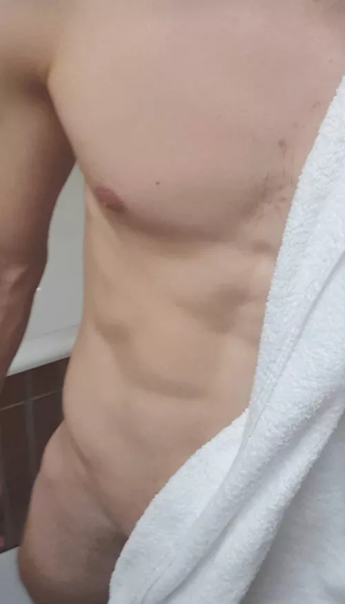 24 fit guy here. I just fully cleaned myself. Feel free to message me or add my instagram