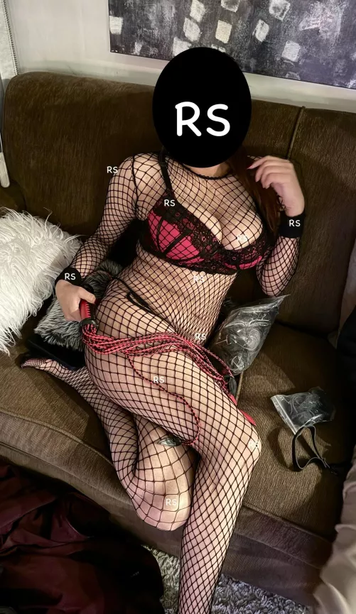 28 (f) Indian desi cumslut