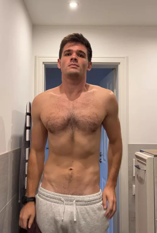 Am I making progress? Getting big and ripped at the same time is hard😱