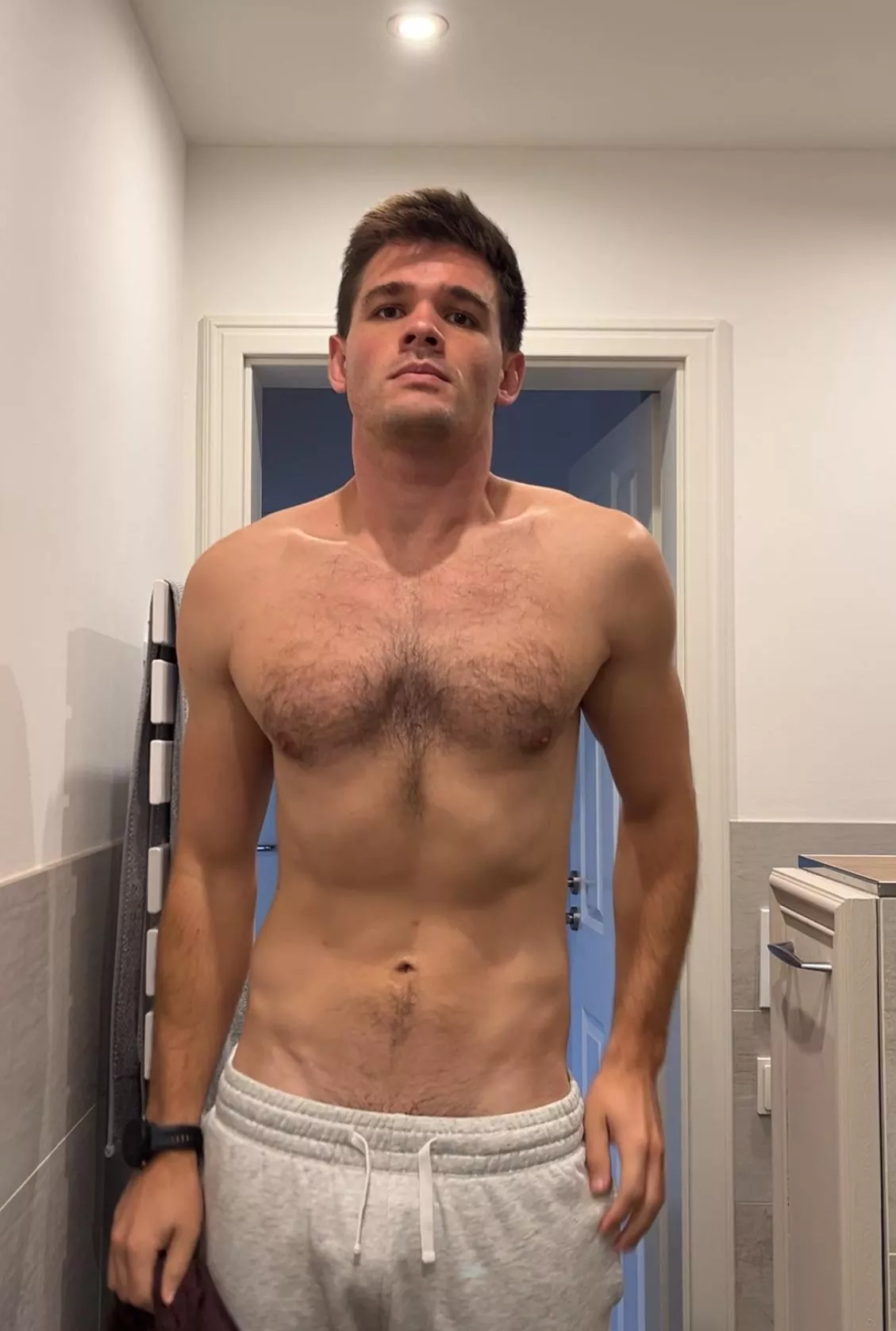 Am I making progress? Getting big and ripped at the same time is hard😱