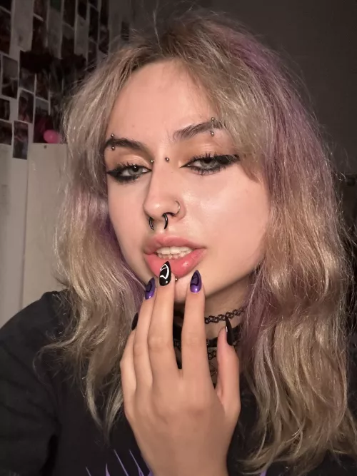 Am I the type you’d fuck on the first date?