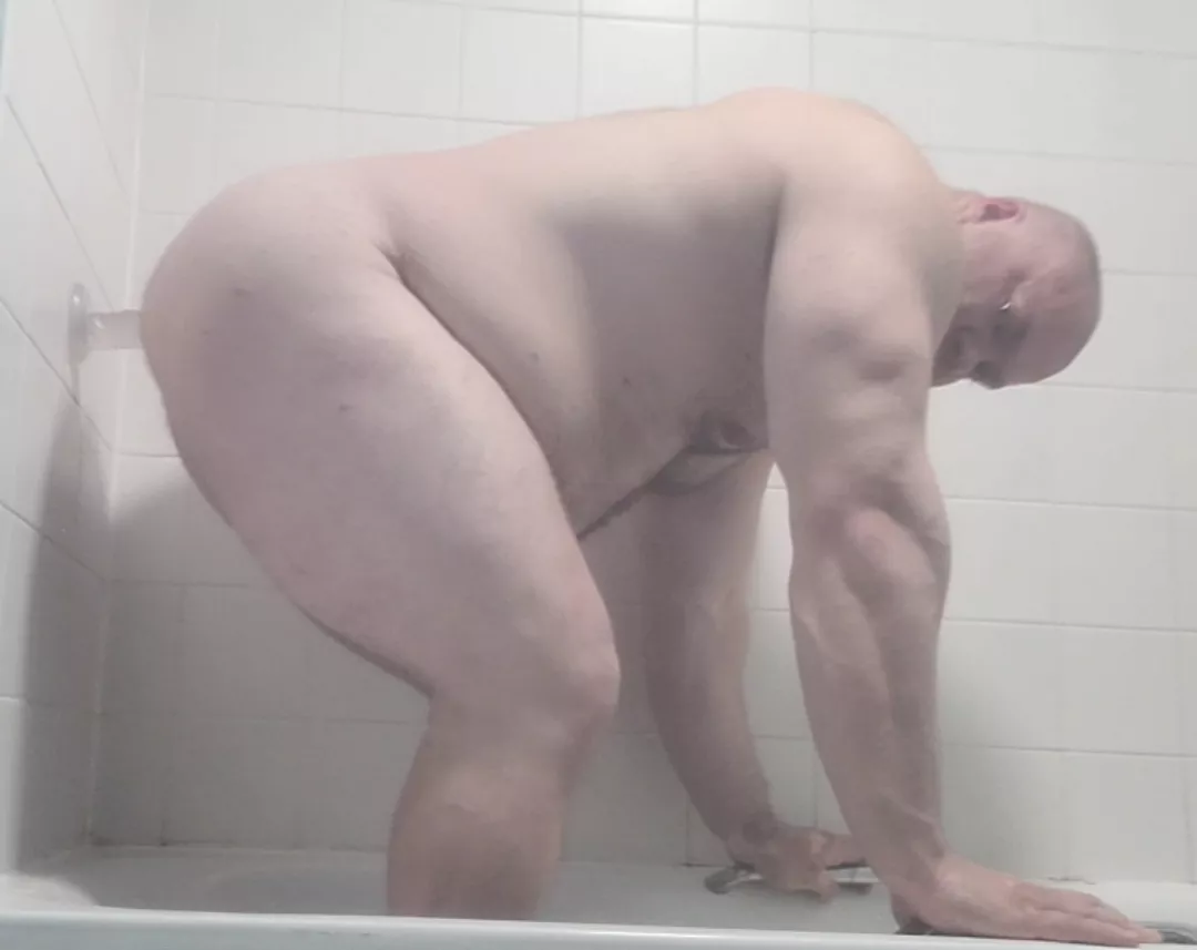 Bending over and taking 8 inches like a pro