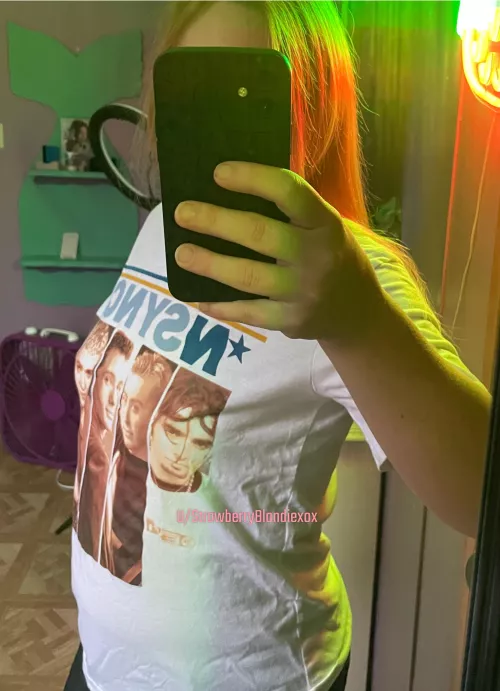 Braless Boy Band Fan Today!