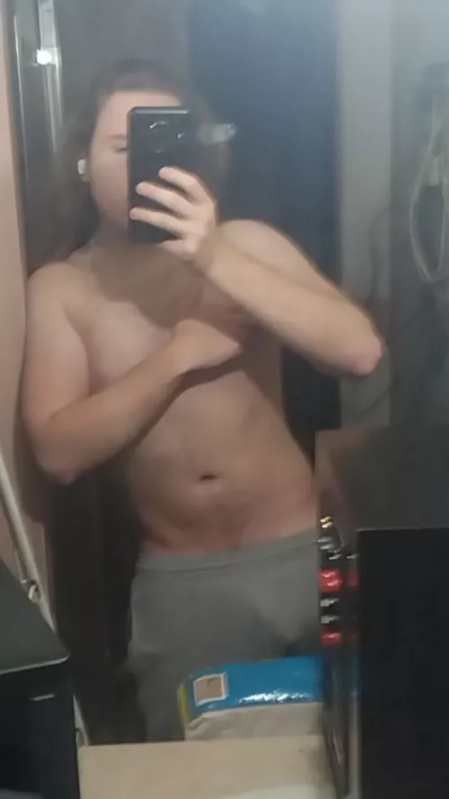 Cluttered room, but a nice print