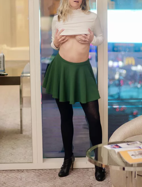 Crop tops are my favorite @charlottemilf2.0