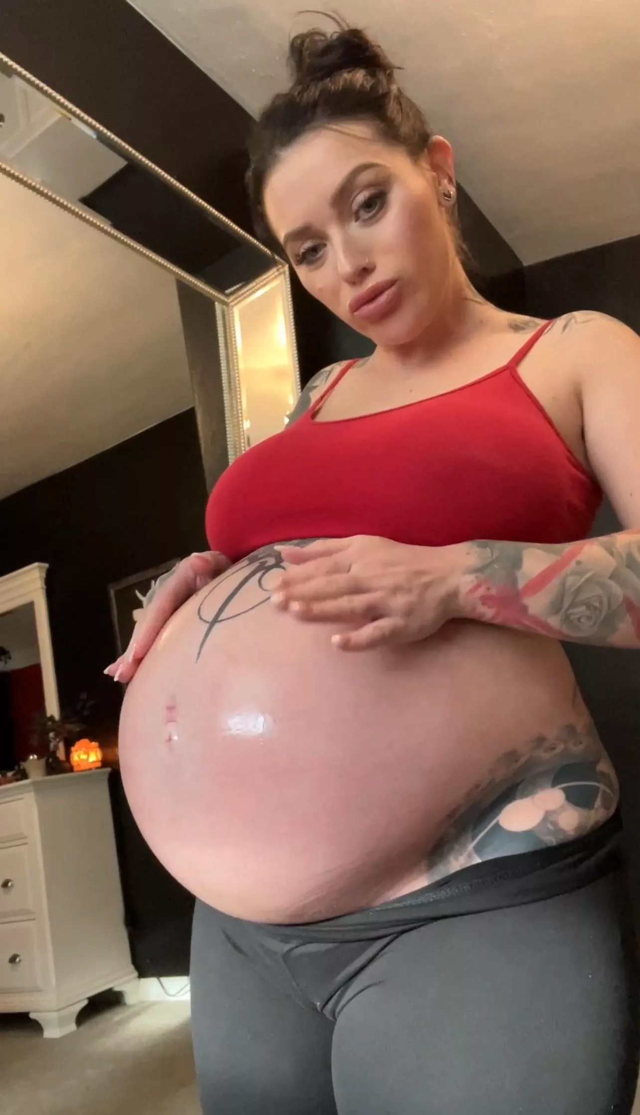 Do you like my 9 month belly?