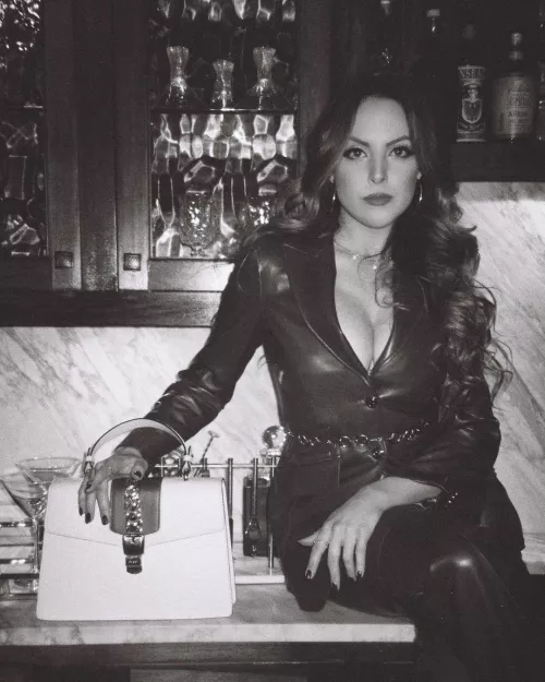 Elizabeth Gillies