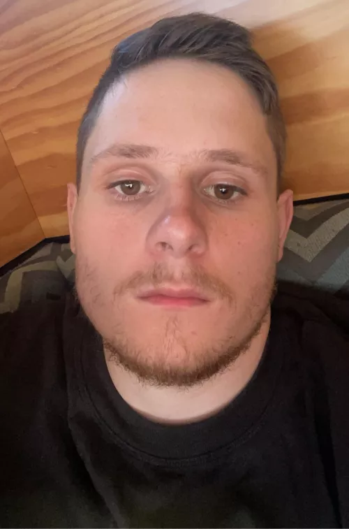 Feeling a bit lonely, anyone wanna chat?