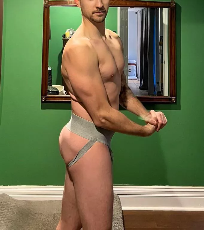 Feeling myself with this pic