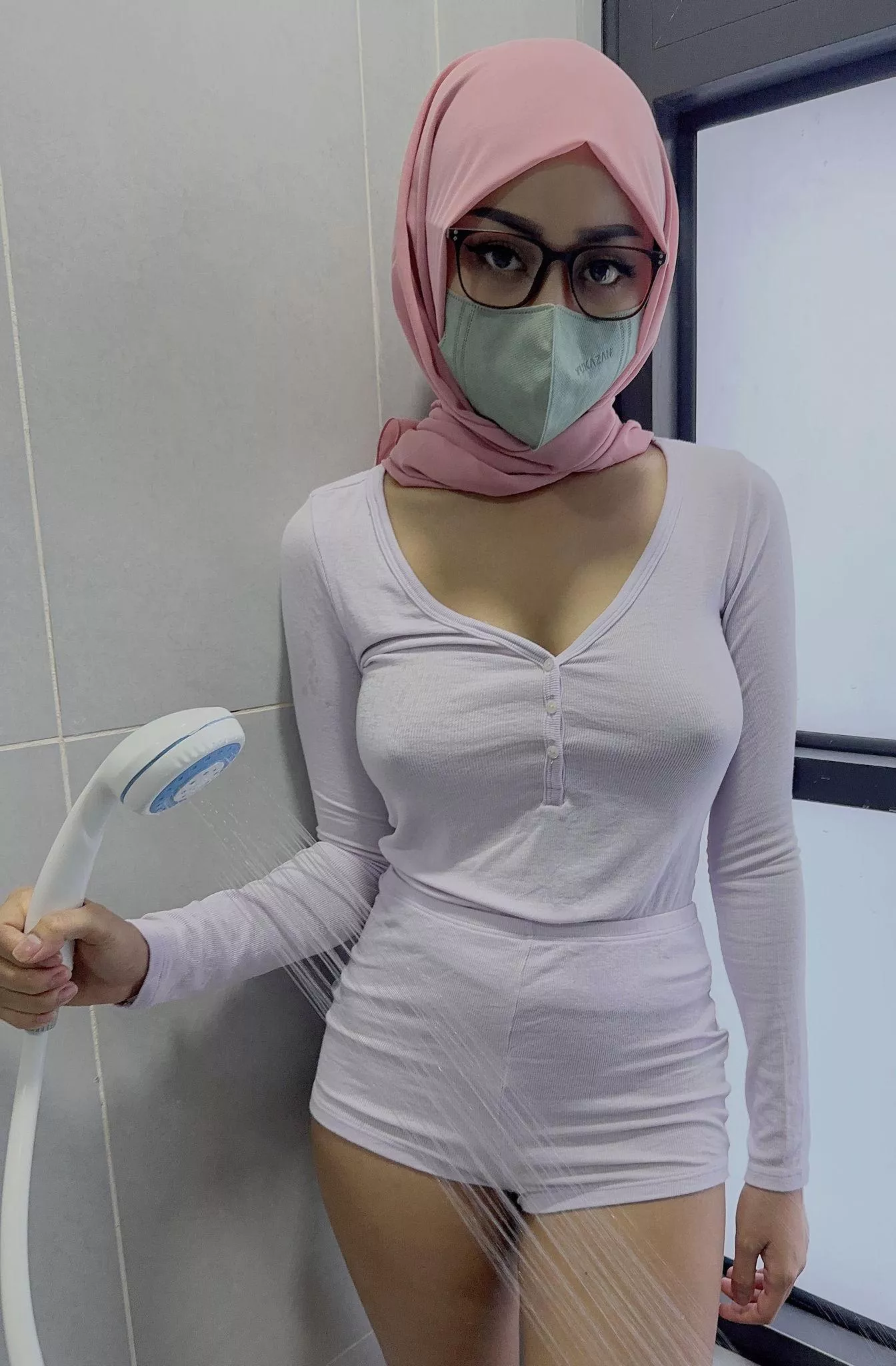 Fresh from the shower, ready for day!