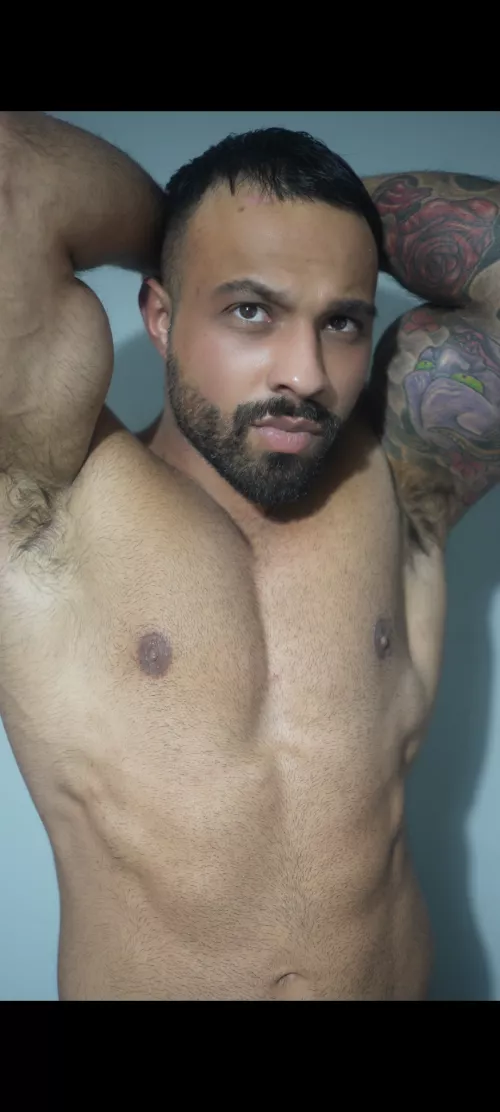 Get your face in there boy 🧎🏽‍♂️