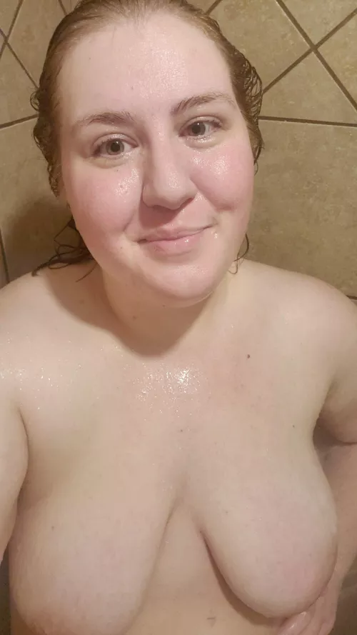 Getting wet and clean 😋