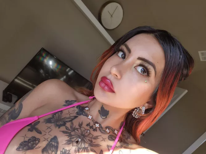 Good morning from your latina goth GF