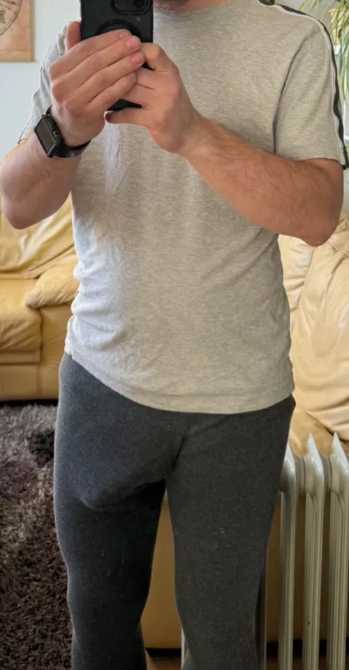 Hey hey, something little bit tight here