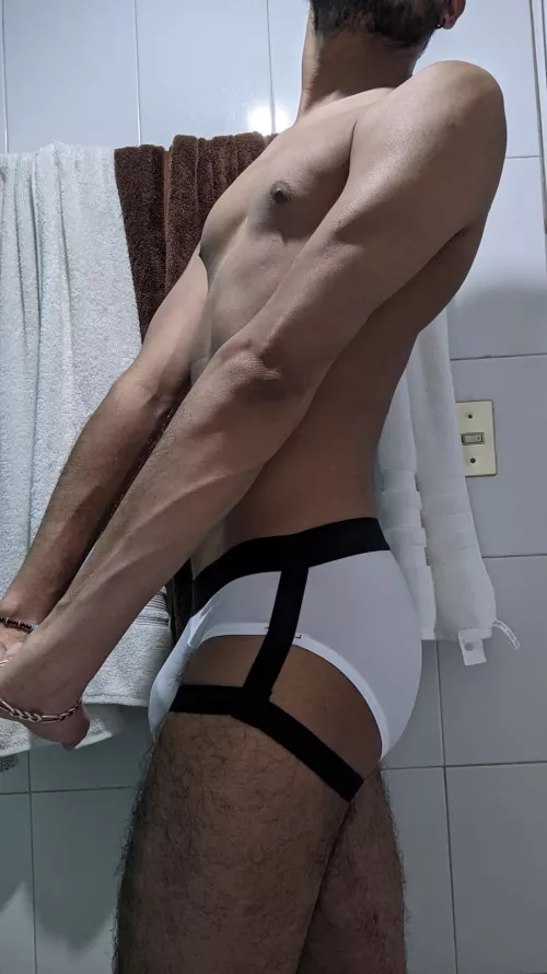 Hot men makes me big [26]