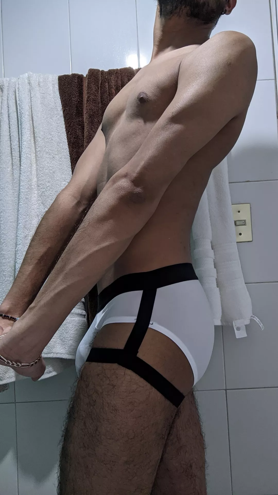 Hot men makes me big [26]