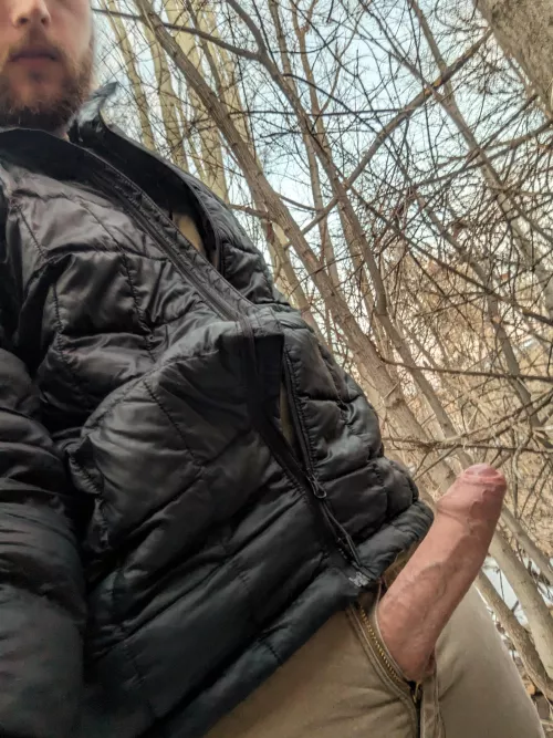 Howdy from an uncut American