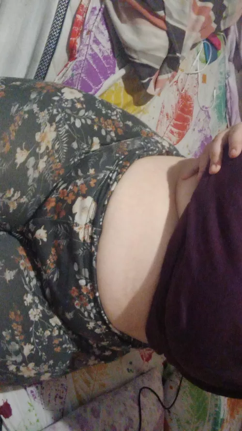 I kinda want to sit on you