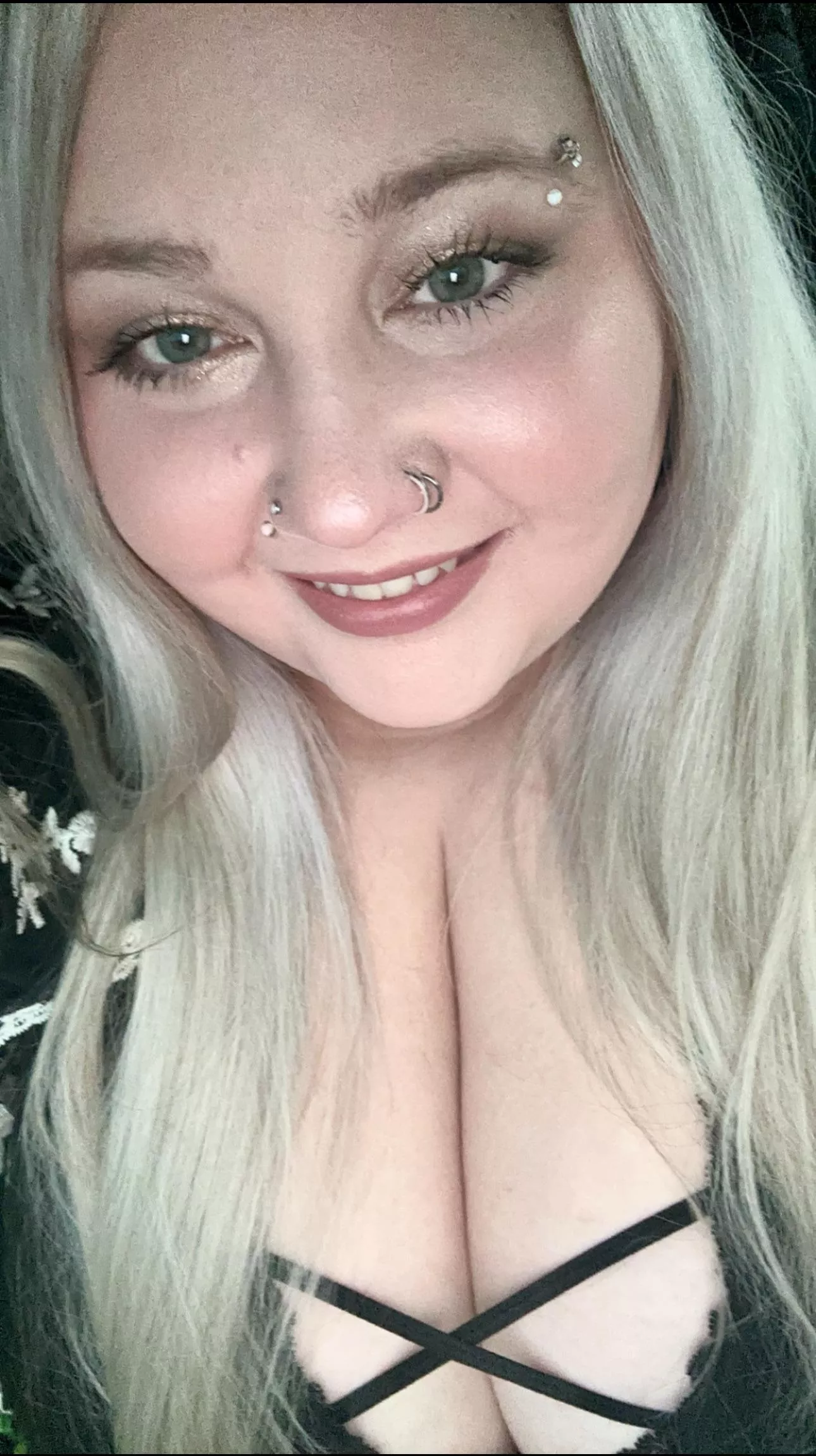 I miss the weekend already! How’s your Monday going? 😍