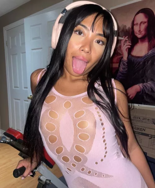 i wanna stare at u like this while u eat me out (f)