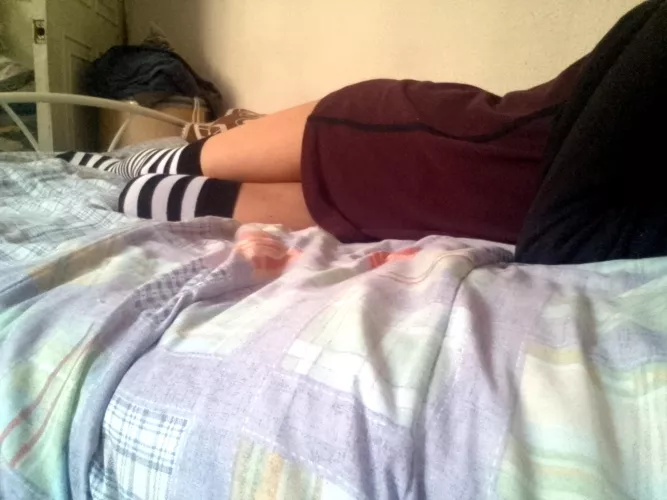 I'm sleepy...are you coming to sleep with me?