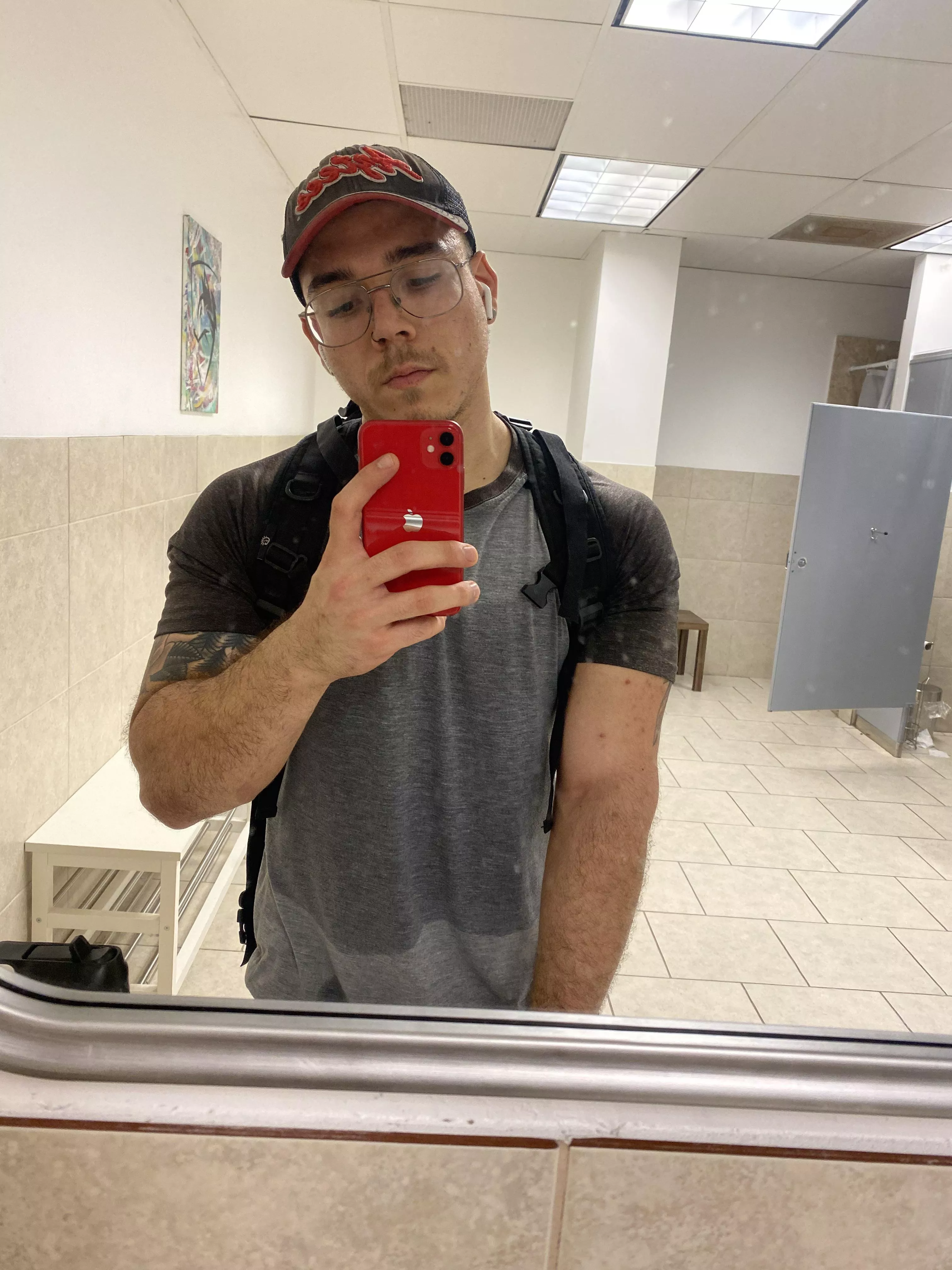 Last minute selfie from the gym bathroom!